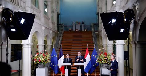 France finally warms up to the Dutch in economic security push